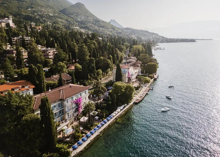 Hotel Monte Baldo E Villa Acquarone